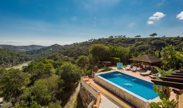 Un style de vie idyllique dans la campagne andalouse…  à seulement dix minutes de la mer!