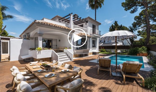 Nouvelle Video - Villa de 6 Chambres Entièrement Rénovée à Vendre à Altos del Rodeo, Nueva Andalucía – À Deux Pas de Puerto Banús