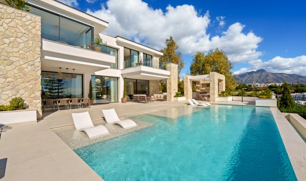 Benahavís : Le Refuge Montagnard de Marbella pour une Vie de Luxe